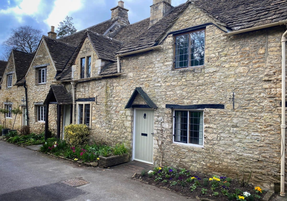 Baker’s Cottage is a two-bed, dog-friendly cottage (The Manor House)
