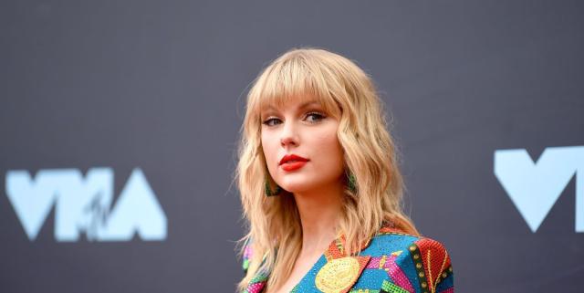 See Taylor Swift's Secret Grammys 2023 After-Party Dress