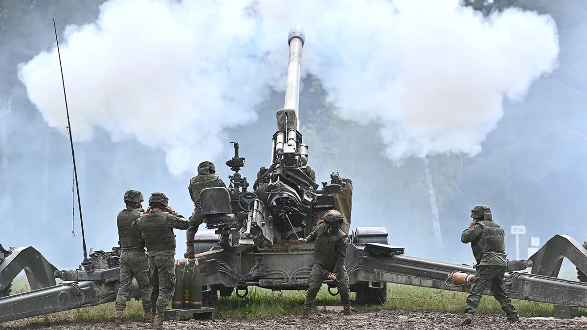 What are howitzers? A look at the cannons in latest U.S. military aid to Ukraine