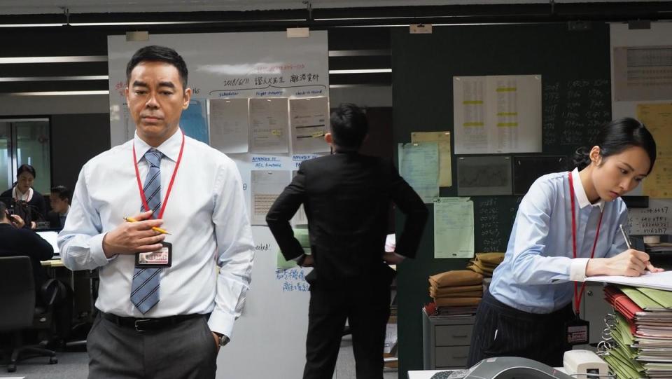 金馬影帝劉青雲在《廉政風雲  煙幕》中飾演廉政公署調查員，演技具戲劇張力。（華映提供）