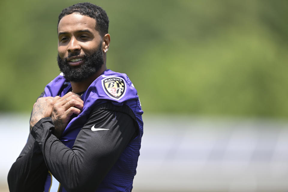 Baltimore Ravens wide receiver Odell Beckham Jr. works out during mandatory NFL football mini camp Tuesday, June 13, 2023, in Owings Mills, Md.(AP Photo/Gail Burton)