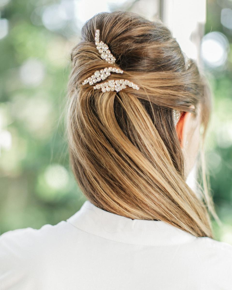 Winter Wedding: Half Up-Do