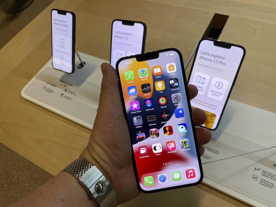 Photo by: STRF/STAR MAX/IPx 10/3/21 All iPhone 13 Pro models face up to one month delay in shipments in the United States, Canada and the United Kingdom. Here the iPhone 13 models are seen on display at the Apple store at Grand Central in Manhattan.