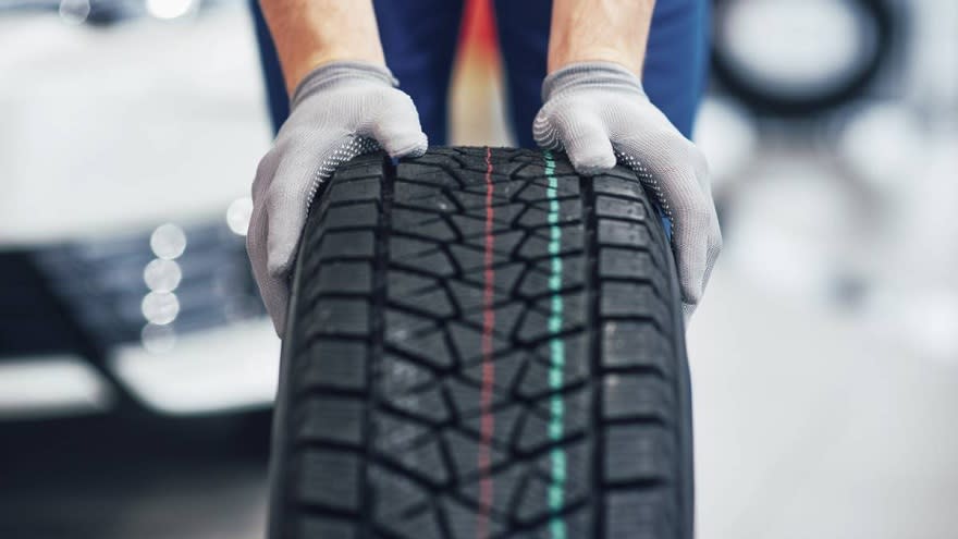 El decreto deroga la prohibición de importar neumáticos