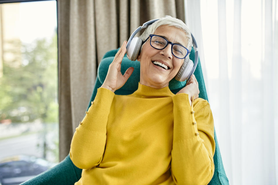 Rock out to your favorite tunes for free. (Photo: Getty Images)