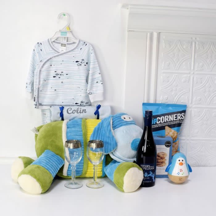 <p><a href="https://birbaby.com/new-parent-luxury-gift-basket" rel="nofollow noopener" target="_blank" data-ylk="slk:Shop Now;elm:context_link;itc:0;sec:content-canvas" class="link ">Shop Now</a></p><p>New Parent Luxury Gift Basket</p><p>$112.99</p><p>birbaby.com</p>