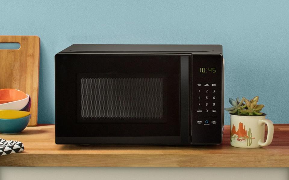 AmazonBasics microwave is controlled using voice