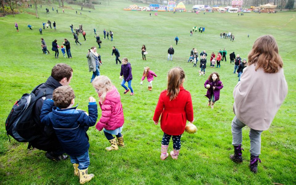 Traditional egg rolling at Preston’s Avenham Park - Alamy 