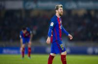 <p>Quintuple vainqueur du Ballon d'Or, l'Argentin de 29 ans, à qui il reste 2 ans de contrat en Catalogne, est estimé à 190 millions d'euros.</p>