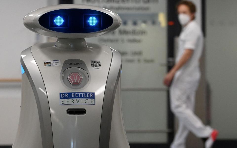 Cleaning robot 'Franzi'  - AFP