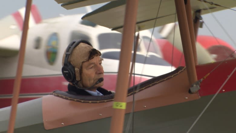 WW I replica planes touch down in P.E.I.