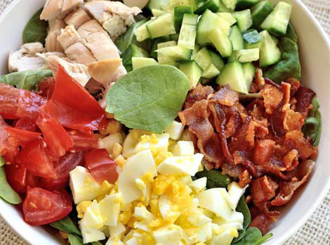 Low-Carb Spinach Cobb Salad