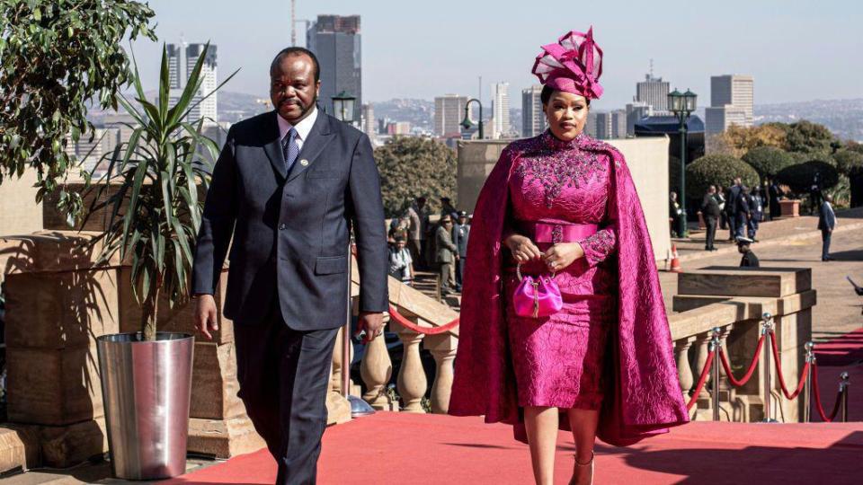  Eswatini King Mswati III arrives with his spouse to the presidential inauguration ceremony at Union Buildings on June 19, 2024, in Tshwane, South Africa. The African National Congress (ANC) party was forced to form a coalition government after failing to receive a majority vote in the recent general election. President Ramaphosa was sworn in as the president for South Africa by Chief Justice Raymond Zondo in the Nelson Mandela Amphitheatre. 