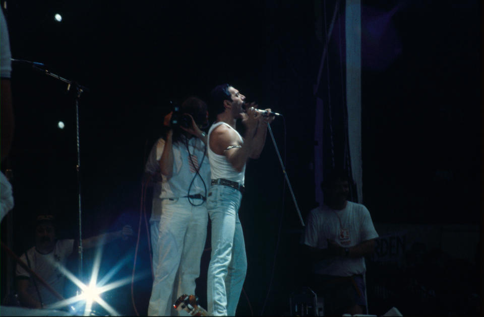 Freddie Mercury, Queen, Live Aid, 13 July 1985 Wembley Stadium, London. (Photo by Solomon N’Jie/Getty Images)