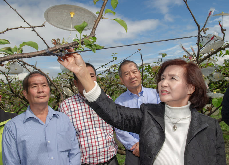 宜蘭縣長林姿妙（右），圖片來源：中央社