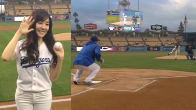 SNSD's Tiffany Pulls a Jessica at Dodgers Stadium