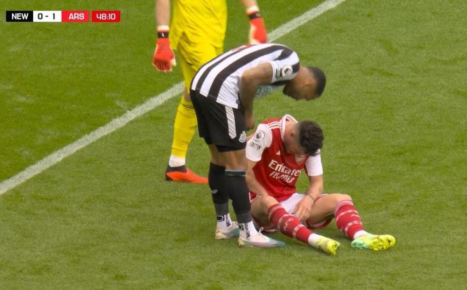 Granit Xhaka down injured before half time - Arsenal's time-wasting at Newcastle fully documented - Arsenal.com