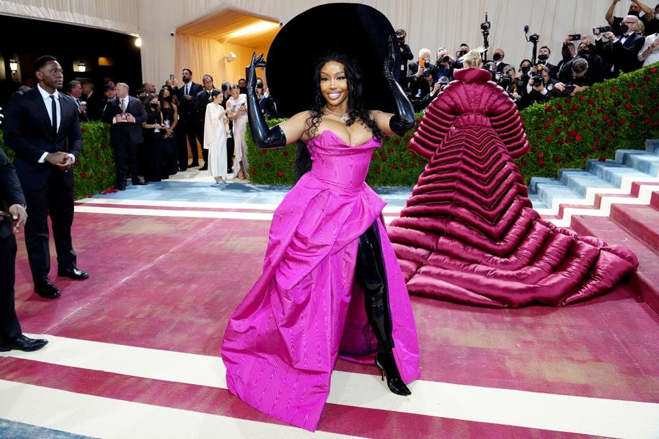 SZA attends The 2022 Met Gala Celebrating "In America: An Anthology of Fashion" at The Metropolitan Museum of Art on May 02, 2022 in New York City.