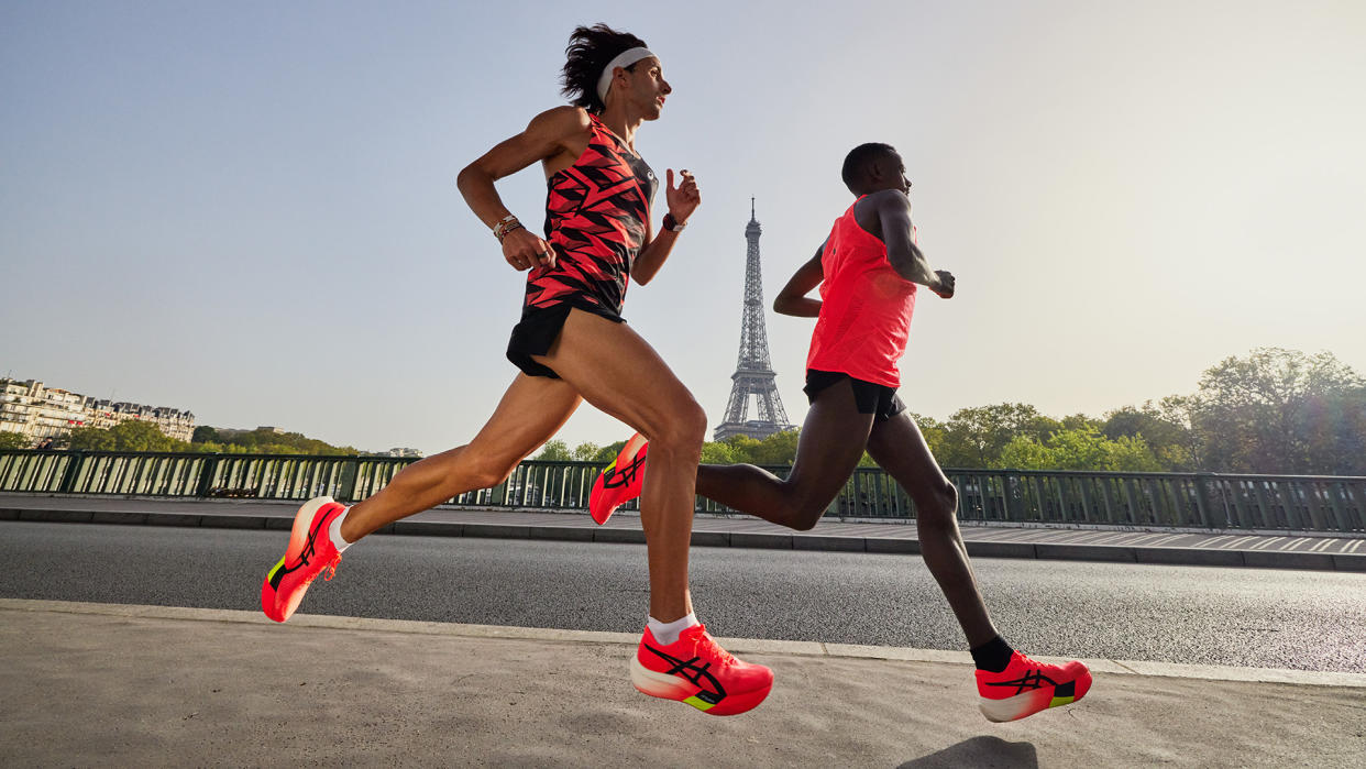  ASICS launches METASPEED PARIS Series running shoes. 