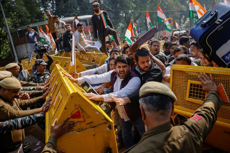 Congress protest against investments in Adani Group in New Delhi