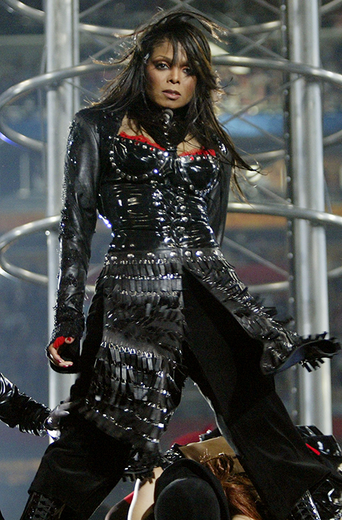 While this outfit may have been very controversial in 2004 (who could forget the unfortunate moment when Janet bared her breast the world) it had all the promise of being one of the best Superbowl ensembles in history. Noone does black leather better than Janet and teamed with a racy red bra and a pair of lace-up doc martin boots, Janet totally owned that stage, nipslip or no nipslip.