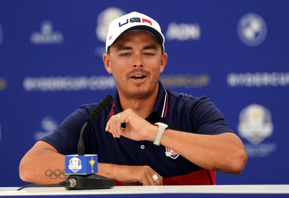 Rickie Fowler, de EE.UU., durante una conferencia de prensa en el Marco Simone Golf and Country Club, Roma, Italia, antes de la Ryder Cup 2023.  Fecha de la foto: miércoles 27 de septiembre de 2023. 73909352 (Asociación de Prensa vía AP Images)