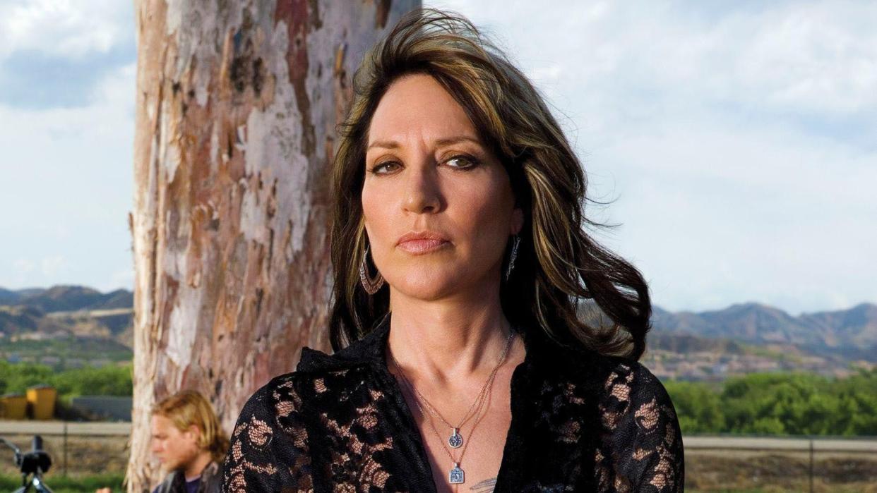  Katey Sagal in Sons of Anarchy. 