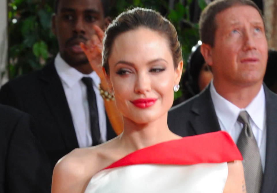 angelina jolie golden globes red carpet