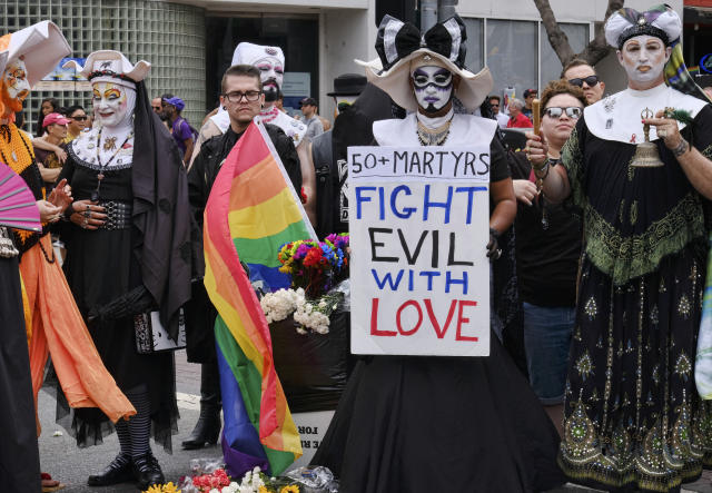 Dodgers Apologize, Reverse Ban on Sisters of Perpetual Indulgence