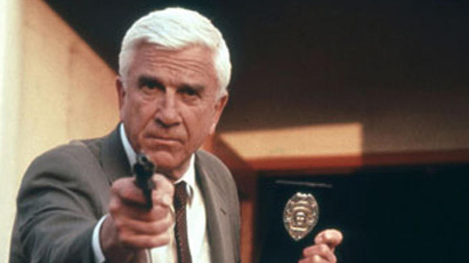 Leslie Nielsen als Lieutenant Frank Drebin