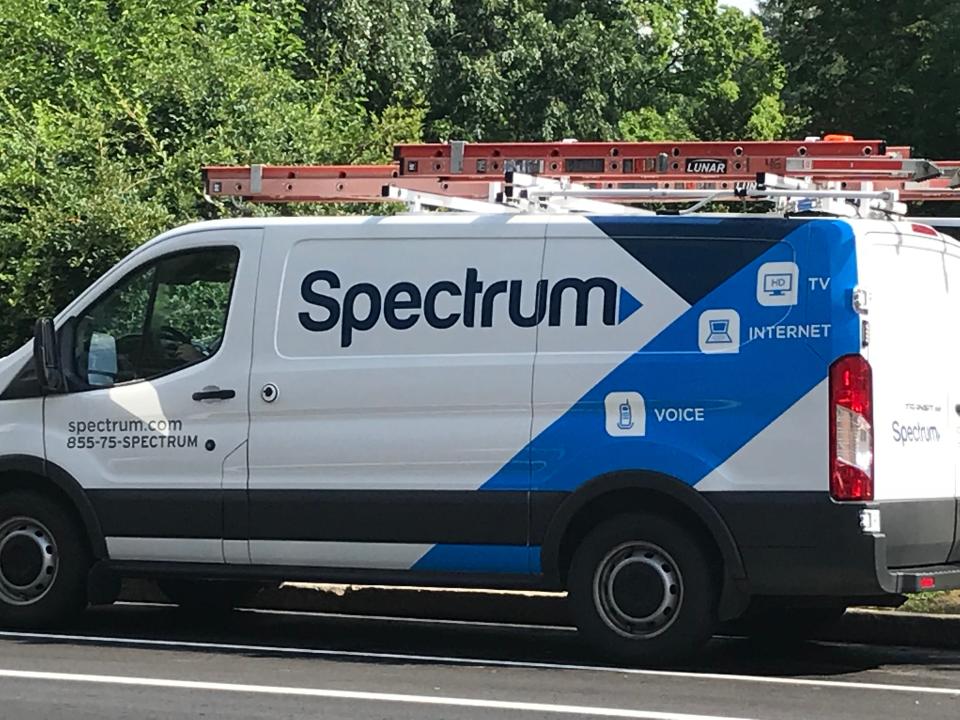 Some Spectrum customers will temporarily lose access to 911 while the company performs overnight upgrades.