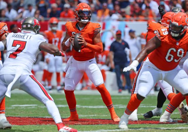 Chicago Bears fans react to Tampa Bay loss, Justin Fields' game play