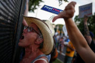 <p>Supporters of Senator Bernie Sanders shout “election fraud” near the perimeter walls of the 2016 Democratic National Convention in Philadelphia, Pennsylvania, July 26, 2016. (Photo: Adrees Latif/Reuters)</p>