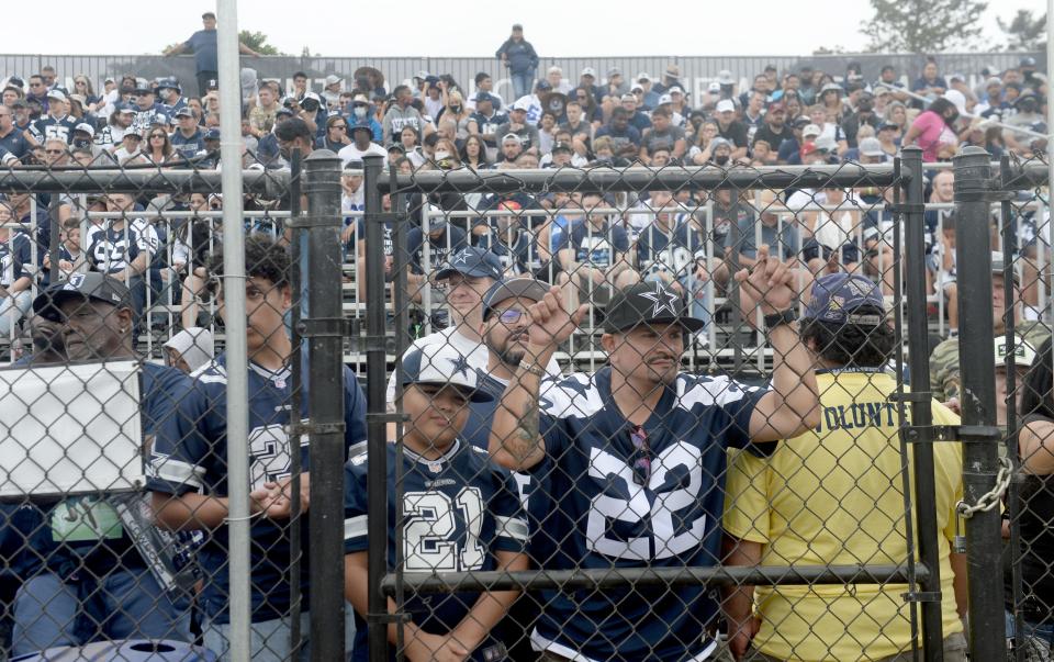 Dallas Cowboys fans turned out in droves during the first full day of training camp in Oxnard in 2021.