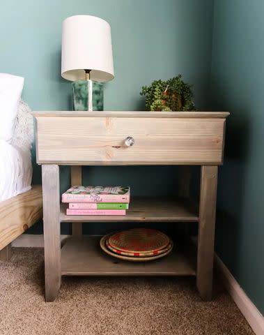<p><a href="https://www.charlestoncrafted.com/diy-nightstand-with-drawer/" data-component="link" data-source="inlineLink" data-type="externalLink" data-ordinal="1">Charleston Crafted</a></p>