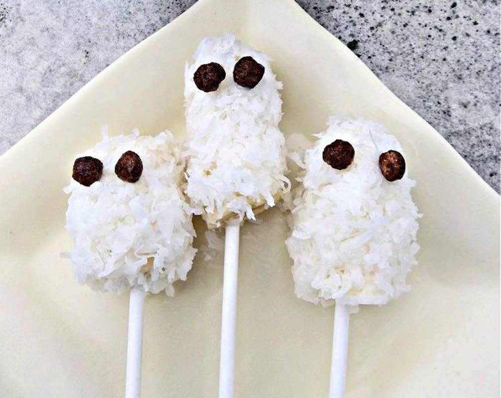 <p>Krista Marshall</p><p>The spooky snack you can feel good about feeding the kids because they are made with bananas and yogurt.</p><p><strong>Get the recipe: <a href="https://parade.com/1095784/kristamarshall/ghost-pops-halloween-recipe/" rel="nofollow noopener" target="_blank" data-ylk="slk:Ghost Pops;elm:context_link;itc:0;sec:content-canvas" class="link rapid-noclick-resp">Ghost Pops</a></strong></p>