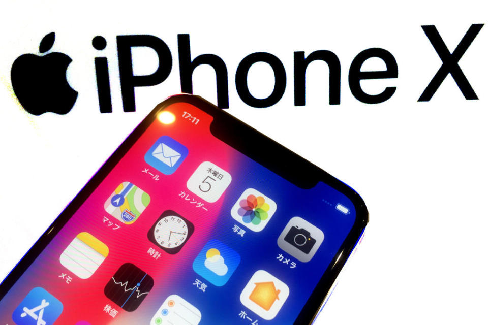 <p><strong>10- Apple</strong><br>La marque à la pomme arrive tout juste à se glisser dans le top 10 des smartphones sur lesquels on peut le plus compter en terme de fiabilité grâce à un savoir-faire qui n’est plus à démontrer. L’UFC-Que Choisir lui attribue aussi la note de 91.8/100 points. Crédit photo : Getty </p>