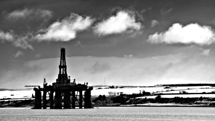 oil rig 16-9