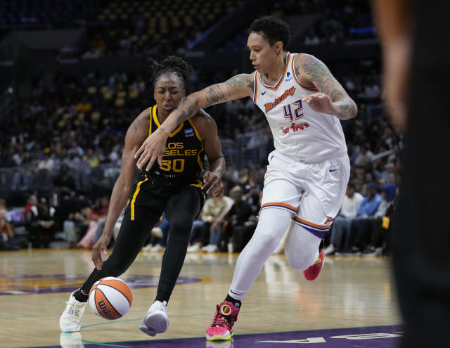 Rookie Zia Cooke is Putting on a Show on the Los Angeles Sparks