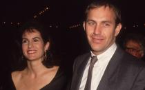 <p>Cindy Silva wurde über Nacht reich. Dafür sorgte ein Scheidungsrichter. Stolze 80 Millionen US-Dollar wurden ihr 1994 nach der Trennung von Schauspieler Kevin Costner zugesprochen. 16 Jahre hatte die Ehe gehalten. Gekannt hatten sich die beiden bereits seit College-Zeiten. (Bild: Darlene Hammond/Hulton Archive/Getty Images)</p> 