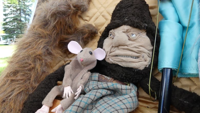 'This is your outlet': Winnipegger hopes to bring shy puppeteers out of the woodwork