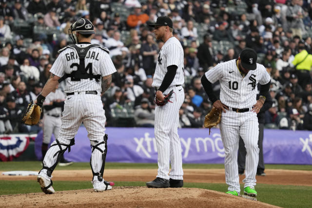 Villar homers twice, Giants hit 7 in romp over White Sox