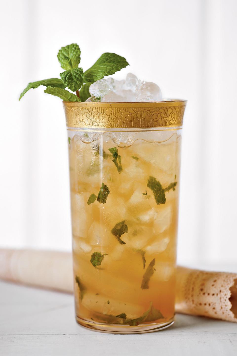 Mint Julep Sweet Tea