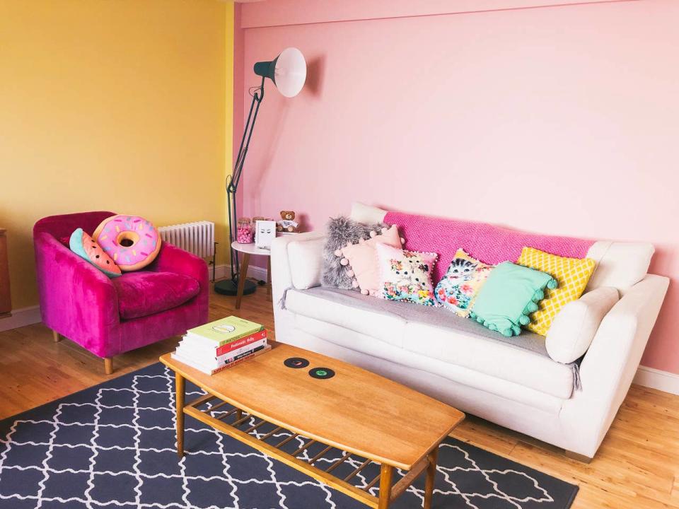 The colourful Airbnb is situated within walking distance of all the biggest attractions. (Airbnb)