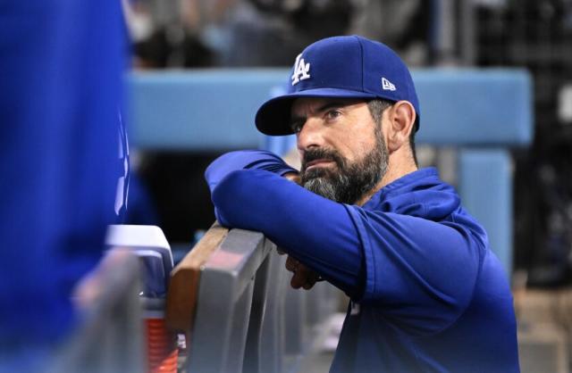Get in the moment.' How Cubs career, Steve Bartman play shaped Mark Prior  as Dodgers coach