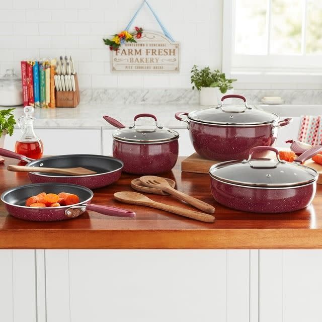 Pioneer Woman Timeless Woman Enamel Cast Iron Cookware Review