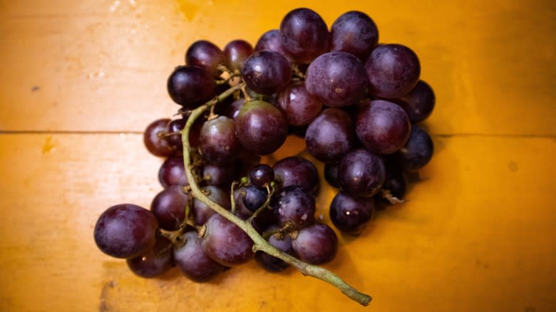 bunch of red grapes