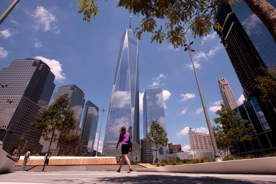 Elevated park opens at WTC site, overlooks 9/11 memorial