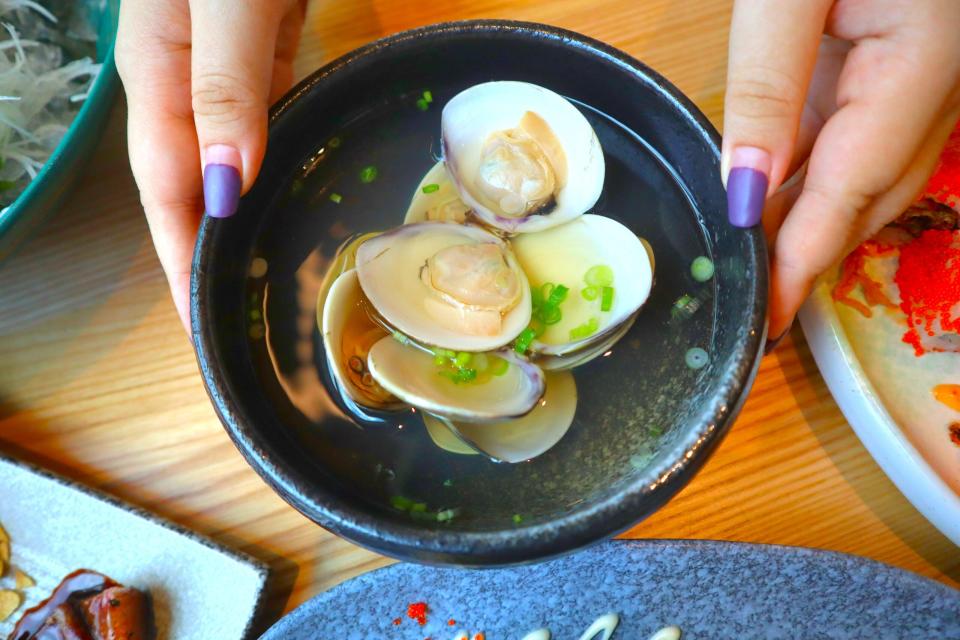 Sushi Zanmai - clam soup