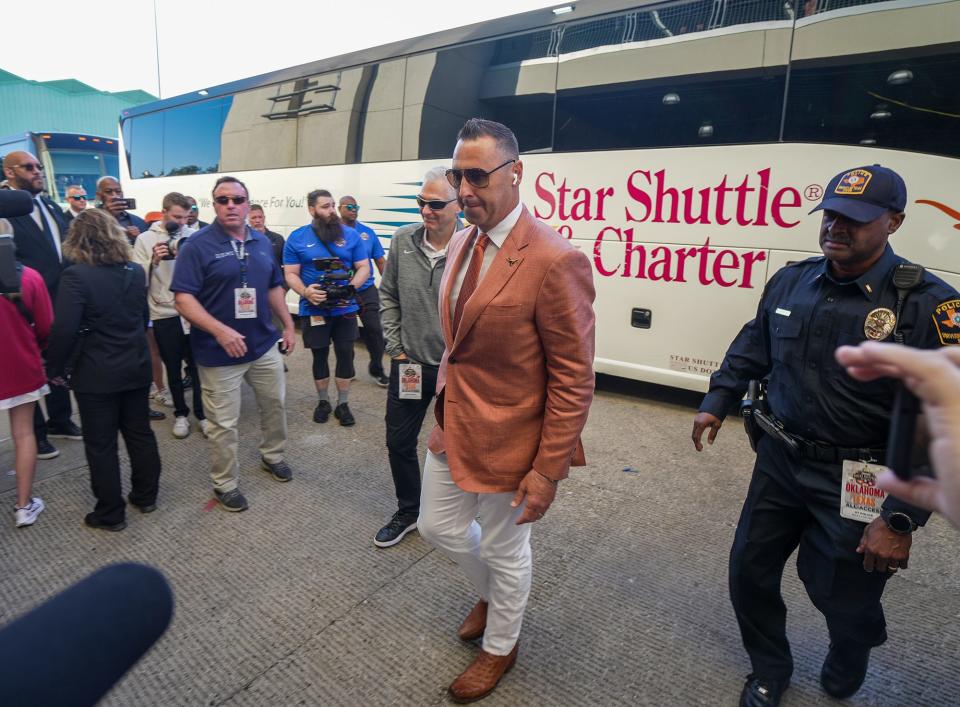 Texas coach Steve Sarkisian leads his No. 8 Longhorns into their game with Houston on Saturday as a 23½-point favorite. How Texas looks against its final six opponents will go a long way in determining whether the Longhorns gain favor with the CFP panel.